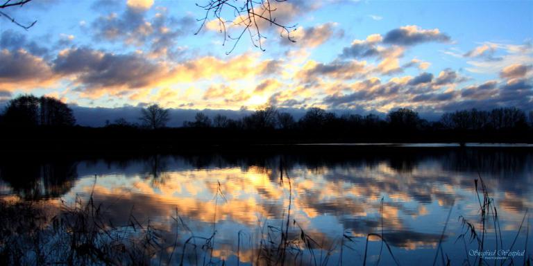 21. Wolken am Morgen, 6 mm Acrylglas | 100 x 50 cm | 235,- €